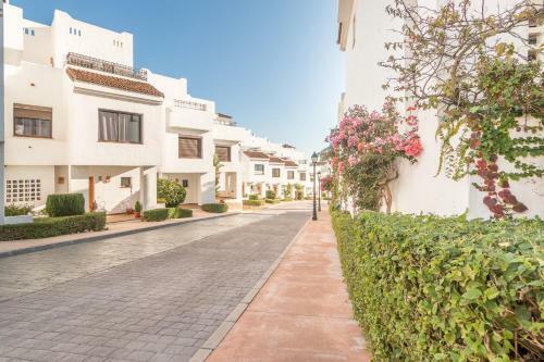 Villa Vue Mer - Proche De L'alcaidesa Links Golf Resort - 2209
