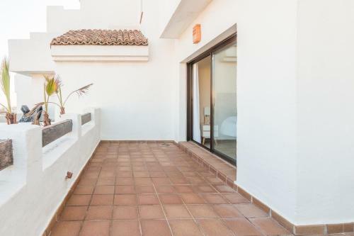 Villa Vue Mer - Proche De L'alcaidesa Links Golf Resort - 2209