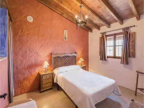 Five-bedroom Holiday Home In Almachar