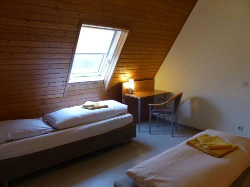 Hostal G�stehaus An Der Rheinbr�cke