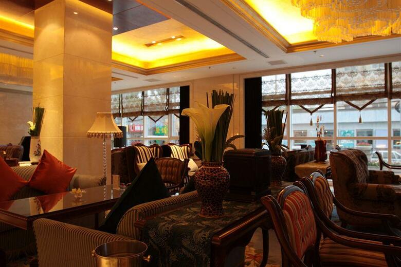 Royal Phoenix Hotel