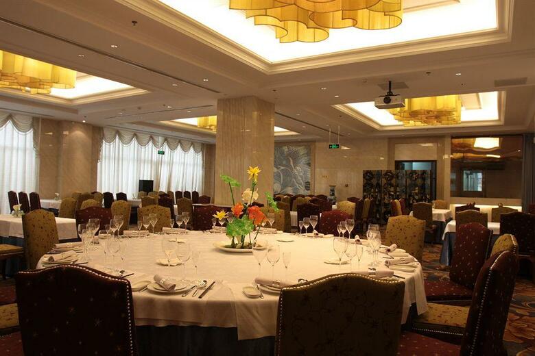 Royal Phoenix Hotel