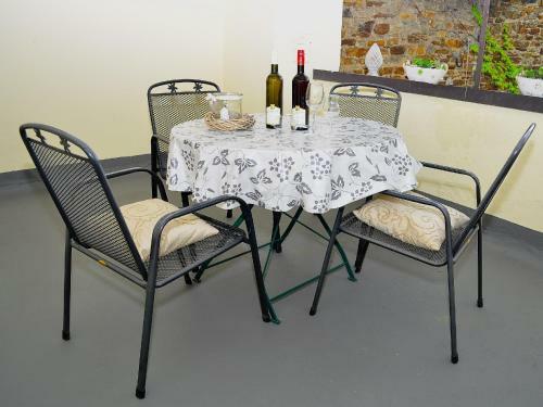 Hostal Weinstube Castor