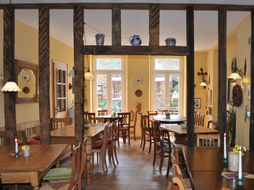 Hostal Weinstube Castor