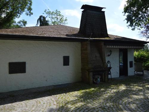 Romantic Mansion In Strotzbusch By The Forest