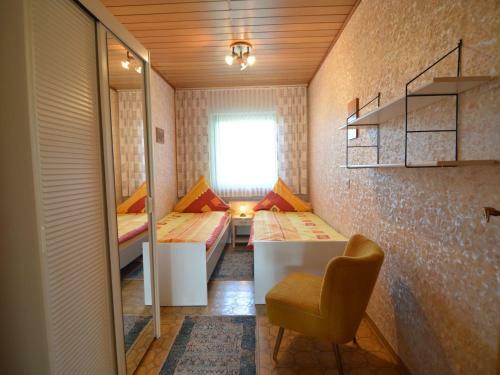 Apartment Grun