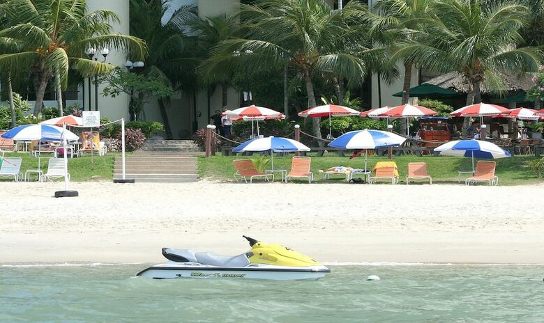 Hotel Rainbow Paradise Beach Resort