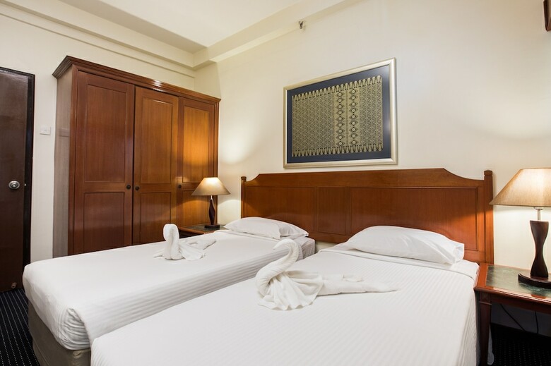 Hotel Rainbow Paradise Beach Resort