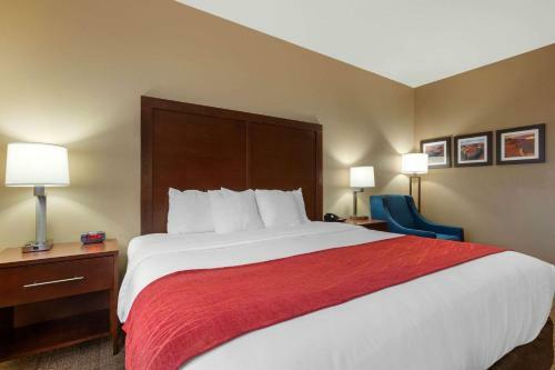 Hotel Comfort Inn & Suites Page