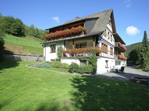 Tranquil Apartment In Schmallenberg With Communal Garden