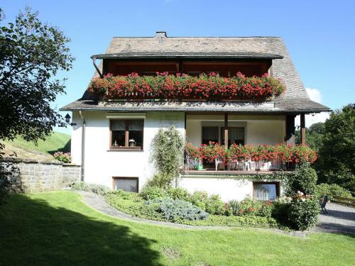 Tranquil Apartment In Schmallenberg With Communal Garden