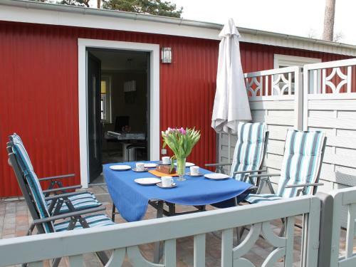 Waterfront Bungalow In Pepelow Near Sea Beach