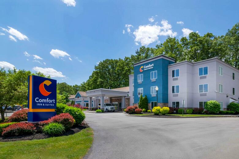 Hotel Comfort Inn & Suites