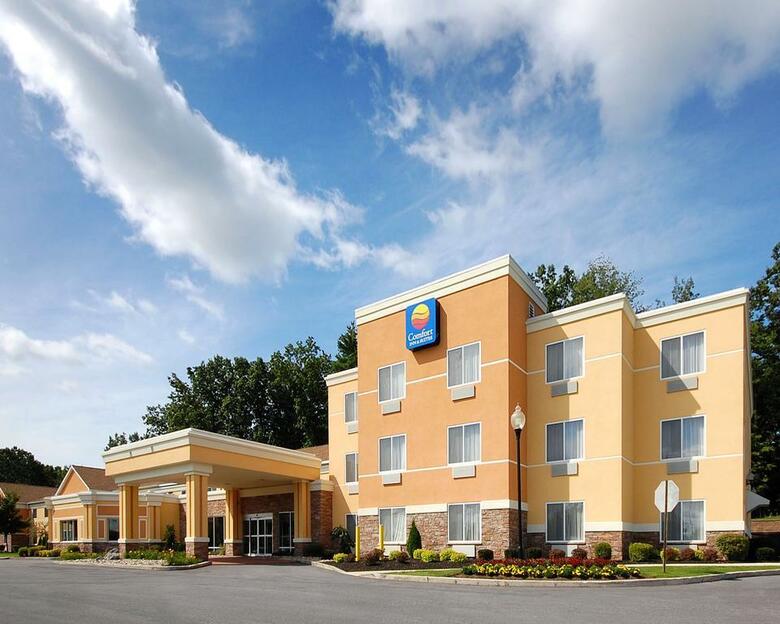 Hotel Comfort Inn & Suites