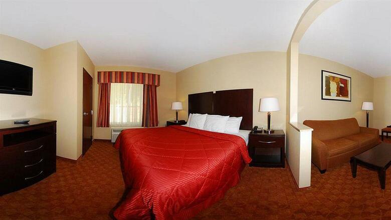 Hotel Comfort Inn & Suites