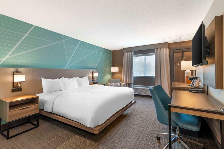 Hotel Comfort Inn & Suites