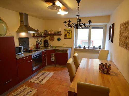 Charming Holiday Home In Neumagen-dhron Near Moezel