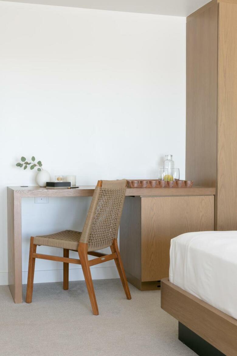 Hotel Carefree Resort & Conference