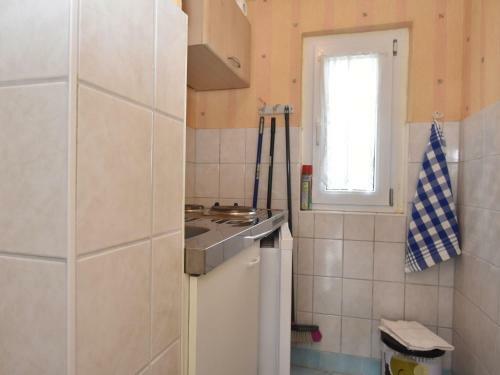 Beautiful Bungalow In Kropelin Near Sea