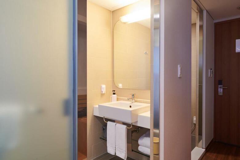 Nine Tree Hotel Myeongdong