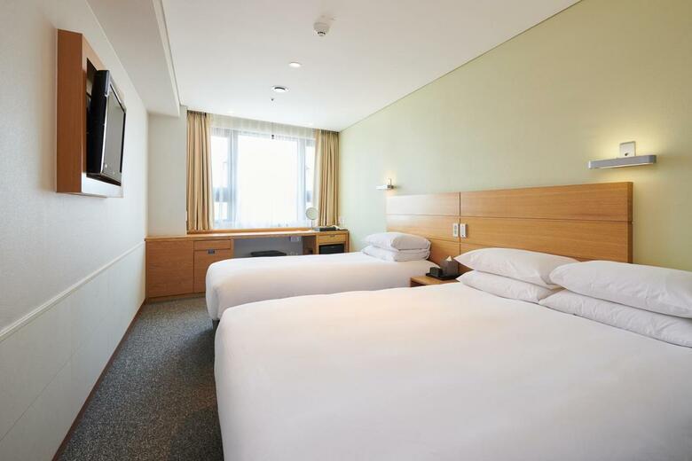 Nine Tree Hotel Myeongdong