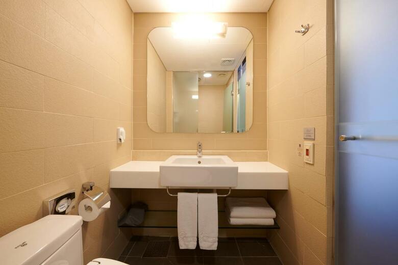 Nine Tree Hotel Myeongdong