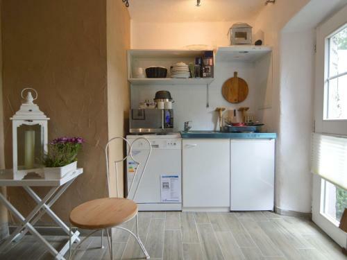 Romantic Ground-floor Apartment For 2 People