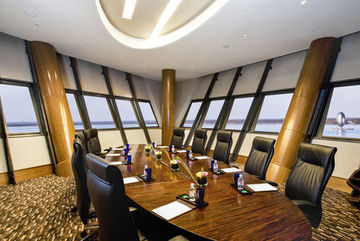 Hotel Crowne Plaza Shanghai Harbour City