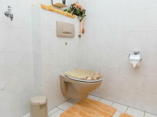 Tranquil Apartment In Gerolstein With A Pond
