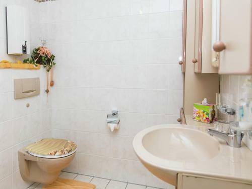 Tranquil Apartment In Gerolstein With A Pond
