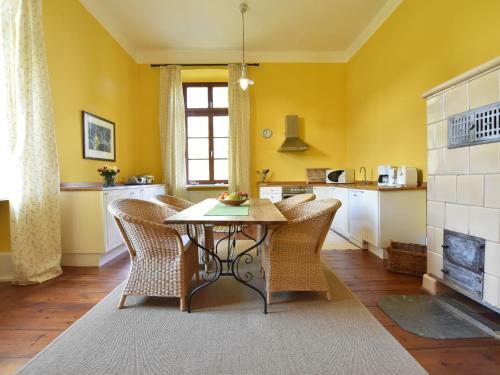 Modern Apartment In Satow With Garden
