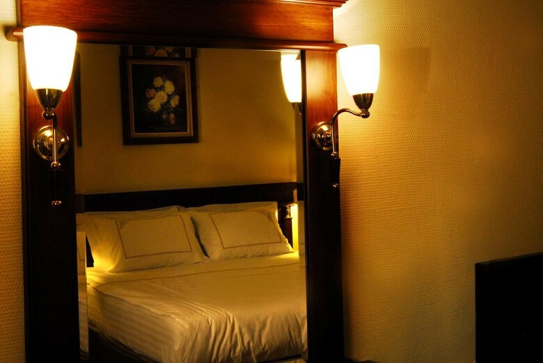 Golden Crown Hotel