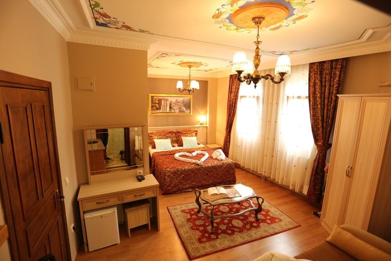 Tashkonak Hotel