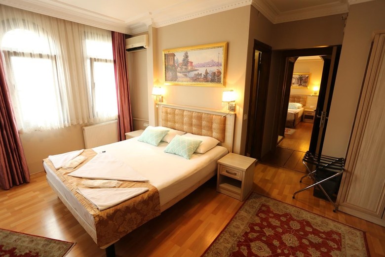 Tashkonak Hotel