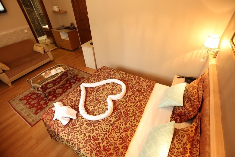 Tashkonak Hotel