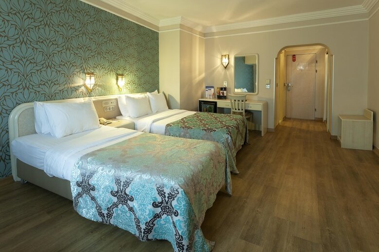 Grand Anka Hotel