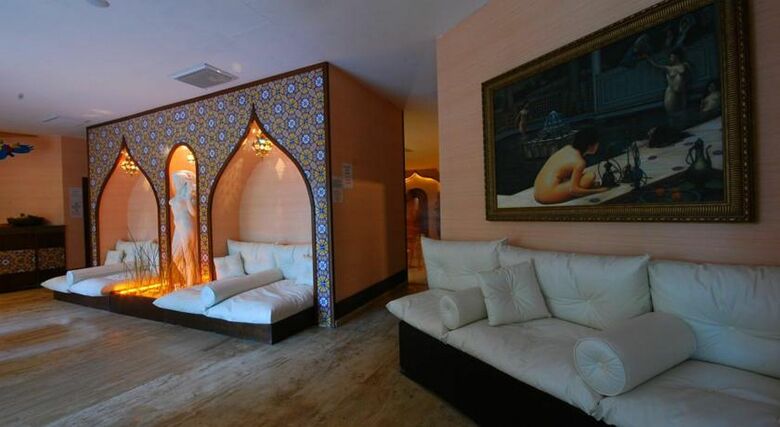 Club & Hotel Letoonia
