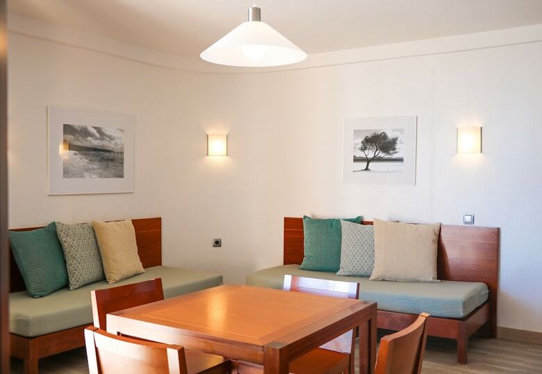 Aparthotel Marins Cala Nau