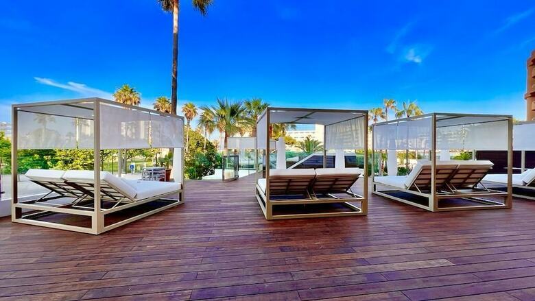 Aparthotel Marins Cala Nau