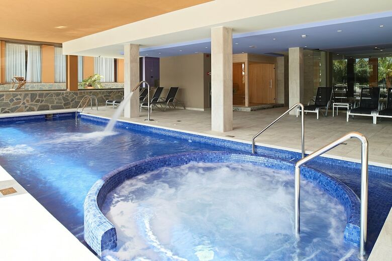 Aparthotel Marins Cala Nau