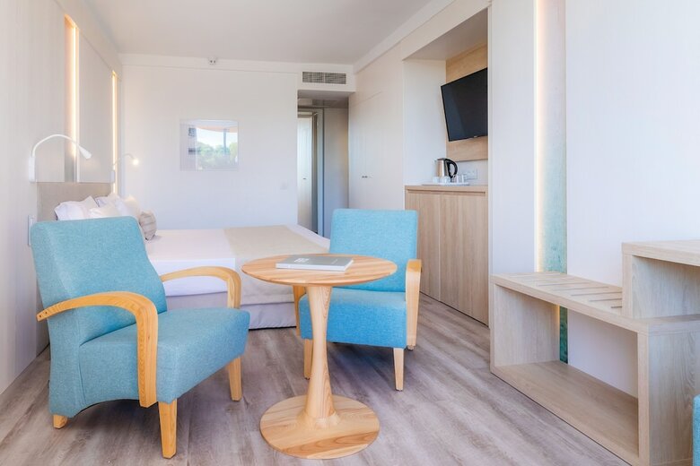 Aparthotel Marins Cala Nau
