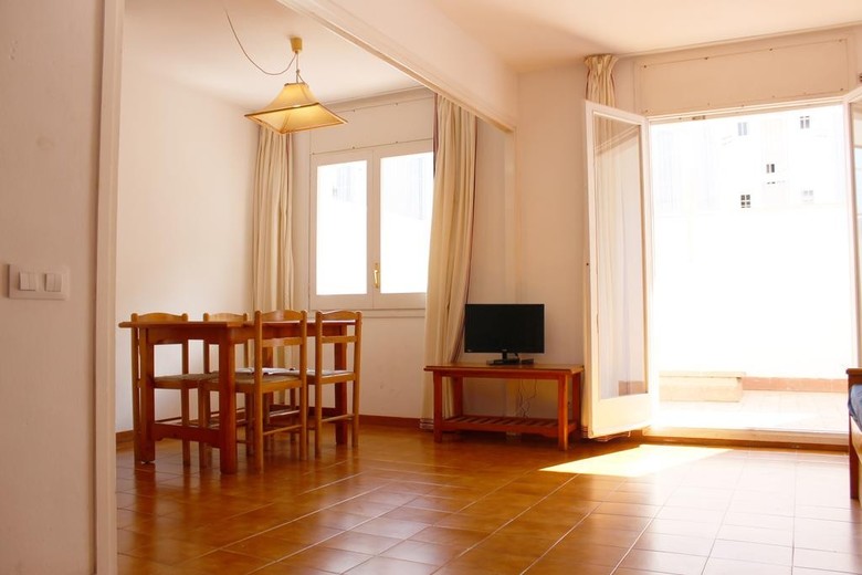 Hotel Apartamentos Costa Brava - Lloret