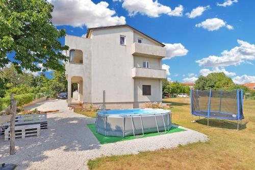 Apartment Kran?i?i 1740