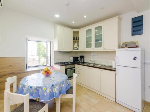 Four-bedroom Holiday Home In Babino Polje