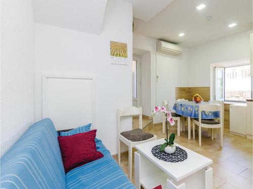 Four-bedroom Holiday Home In Babino Polje