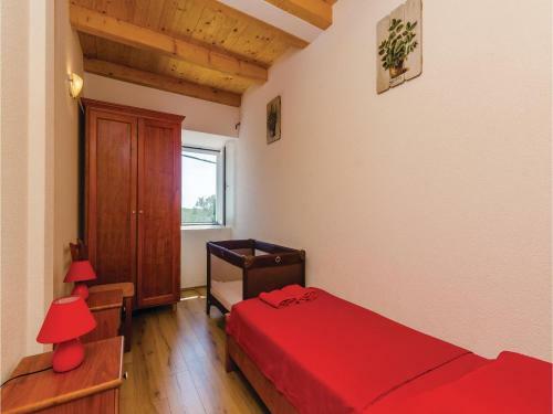 Four-bedroom Holiday Home In Babino Polje
