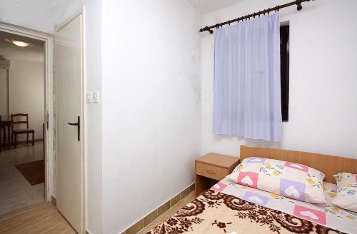 Apartment Sobra 4926b