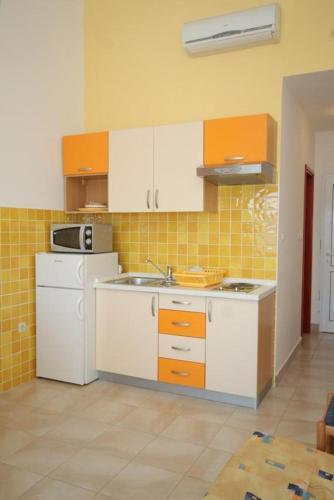 Apartment Zdrelac 8427b