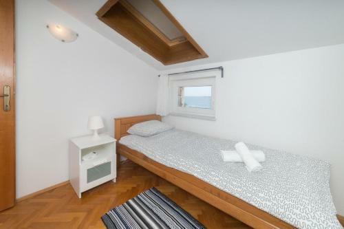 Apartments By The Sea Baric Draga (karlobag) - 15583