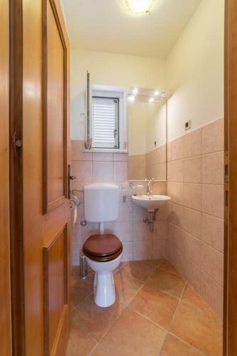 Apartments By The Sea Baric Draga (karlobag) - 15583